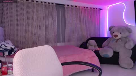 Snapshot of lyann_ chatting on October 24, 2025, 2:30 am Lyann  online show from October 24, 2025, 2:30 am