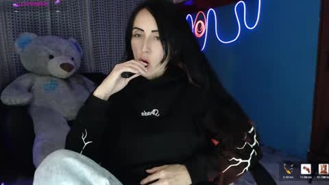 Snapshot of lyann_ chatting on May 26, 2026, 6:09 am Lyann online show from May 26, 2026, 6:09 am