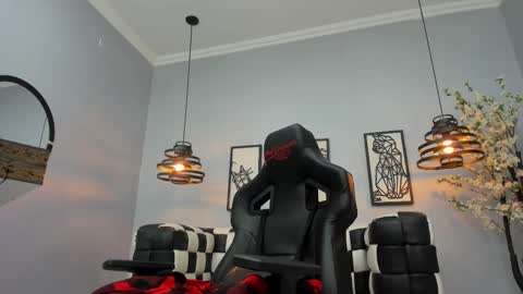 Lya Robbie online show from September 18, 2025, 11:34 am