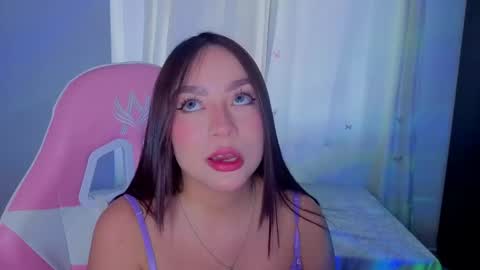 lyavalmont online show from June 3, 2026, 9:20 pm