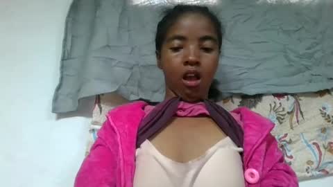lydie856696 online show from July 12, 2026, 4:47 am