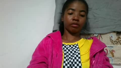lydie856696 online show from July 17, 2026, 3:02 am