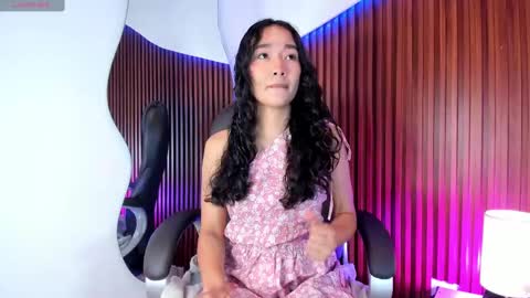 Lyhana Lee online show from September 18, 2025, 12:40 pm