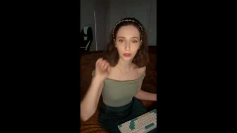 LylacDoll online show from May 2, 2026, 10:15 pm