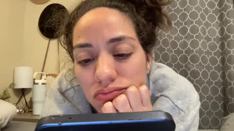 Snapshot of lylajades chatting on March 2, 2025, 3:02 am Olivia online show from March 2, 2025, 3:02 am