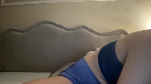 Olivia online show from December 23, 2025, 6:22 am