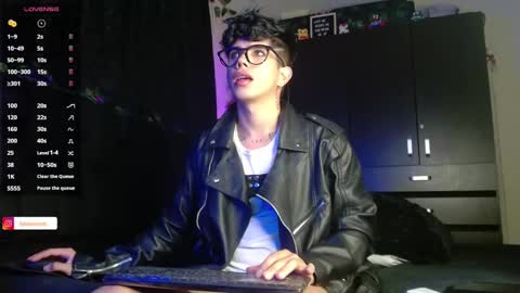 Snapshot of lylebennett_ chatting on January 20, 2025, 11:13 am Lyle Bennett Freelance Model online show from January 20, 2025, 11:13 am