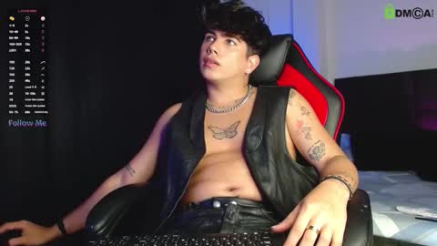 Snapshot of lylebennett_ chatting on October 8, 2025, 12:52 am Lyle Bennett Freelance Model online show from October 8, 2025, 12:52 am