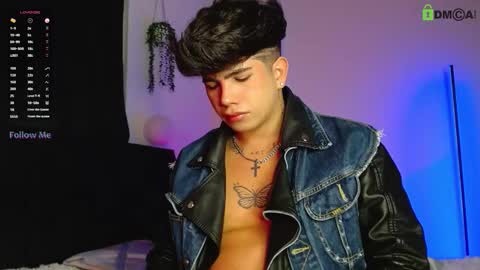 Snapshot of lylebennett_ chatting on October 17, 2025, 12:52 pm Lyle Bennett Freelance Model online show from October 17, 2025, 12:52 pm