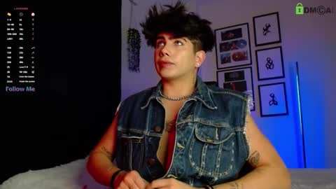 Lyle Bennett Freelance Model online show from November 27, 2025, 10:39 am