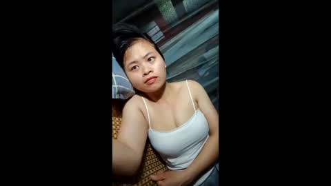 Lyly online show from May 11, 2026, 11:46 pm