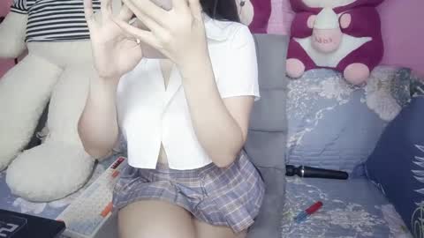 lyly_sweet97 online show from February 7, 2025, 12:17 pm