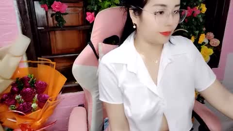 lyly_sweet97 online show from March 9, 2025, 1:56 am