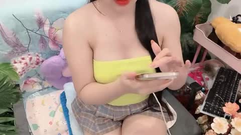 lyly_sweet97 online show from July 18, 2026, 2:32 pm