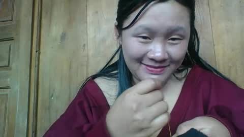 Snapshot of lylymai chatting on September 30, 2025, 8:52 am lylymai online show from September 30, 2025, 8:52 am