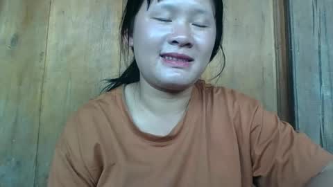 Snapshot of lylymai chatting on October 5, 2025, 7:39 am lylymai online show from October 5, 2025, 7:39 am