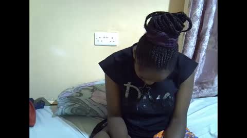 Snapshot of lyn_anna chatting on September 13, 2025, 8:08 pm lyn_anna online show from September 13, 2025, 8:08 pm