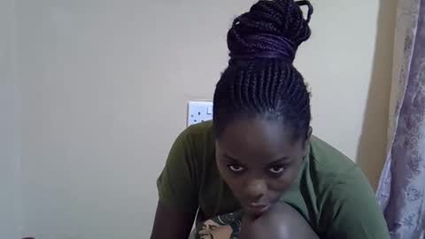 Snapshot of lyn_anna chatting on September 23, 2025, 9:34 am lyn_anna online show from September 23, 2025, 9:34 am