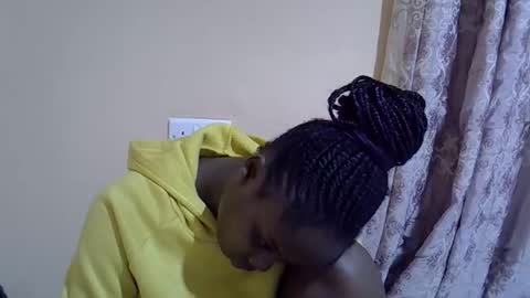 Snapshot of lyn_anna chatting on September 29, 2025, 7:08 pm lyn_anna online show from September 29, 2025, 7:08 pm