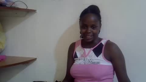 lyn_anna online show from February 12, 2026, 12:22 pm