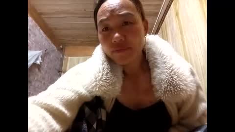 lyn_eva online show from April 3, 2026, 11:14 pm