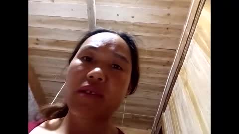 Snapshot of lyn_eva chatting on April 26, 2026, 10:29 pm lyn_eva online show from April 26, 2026, 10:29 pm