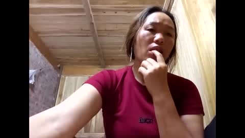 Snapshot of lyn_eva chatting on May 21, 2026, 10:17 pm lyn_eva online show from May 21, 2026, 10:17 pm