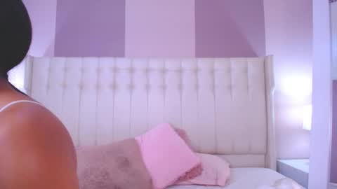 Snapshot of lyn_smith_ chatting on January 29, 2025, 11:09 am Lyn online show from January 29, 2025, 11:09 am