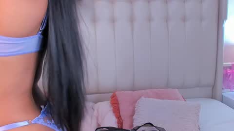 Snapshot of lyn_smith_ chatting on September 30, 2025, 11:04 am Lyn online show from September 30, 2025, 11:04 am