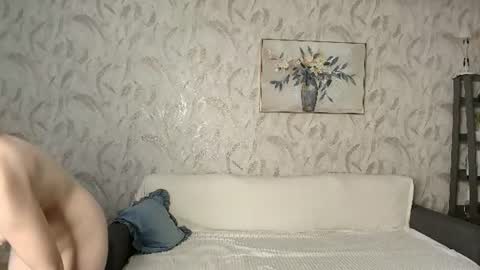 LynaFrost online show from July 7, 2026, 7:23 am