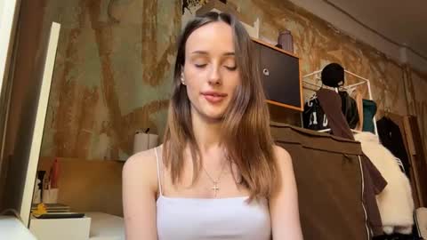 Maria  online show from May 6, 2026, 2:44 pm