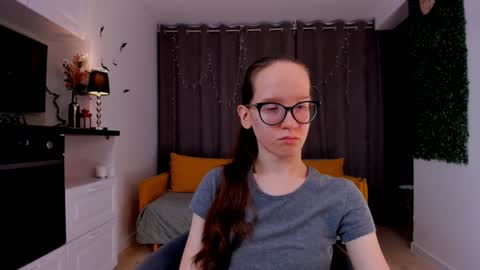 Snapshot of lynettebails chatting on February 6, 2025, 4:14 pm Sara online show from February 6, 2025, 4:14 pm