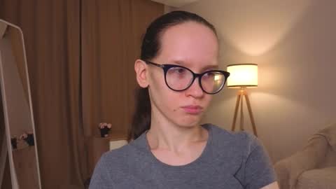 Snapshot of lynettebails chatting on February 16, 2026, 4:14 pm Sara online show from February 16, 2026, 4:14 pm