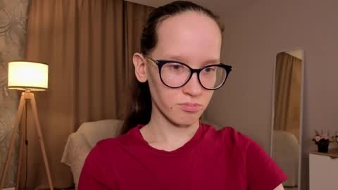 Sara online show from April 18, 2026, 4:11 pm