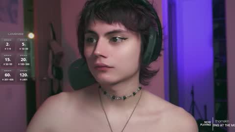 Lyodass online show from October 25, 2025, 1:13 am