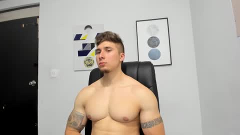 Snapshot of lyonel15 chatting on December 23, 2024, 5:54 pm Lyonel online show from December 23, 2024, 5:54 pm