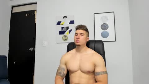 Snapshot of lyonel15 chatting on January 8, 2025, 3:51 am Lyonel online show from January 8, 2025, 3:51 am