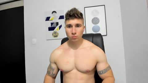 Snapshot of lyonel15 chatting on March 11, 2025, 12:11 am Lyonel online show from March 11, 2025, 12:11 am