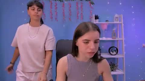 lyra_desire online show from June 29, 2026, 6:41 pm