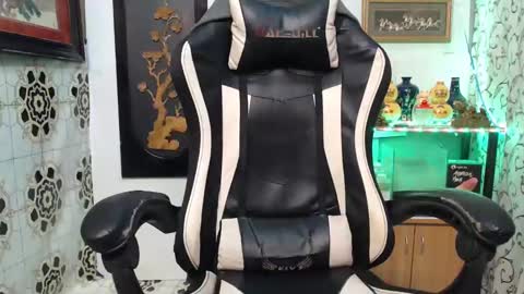 Snapshot of lyubovmoya3 chatting on January 27, 2025, 12:22 am SWEETPINOY online show from January 27, 2025, 12:22 am