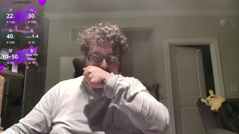 lyxx_2 online show from May 5, 2026, 12:40 am