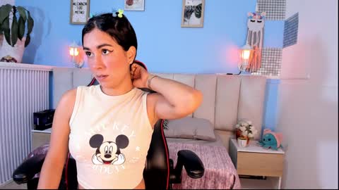 Lizzy smith  online show from January 21, 2025, 7:28 pm