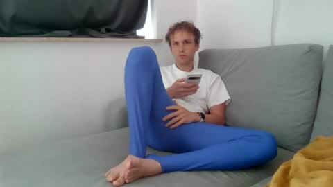 lzpboy online show from June 30, 2026, 8:26 am