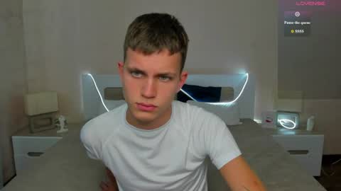 m0neyken_ online show from July 8, 2026, 7:13 am