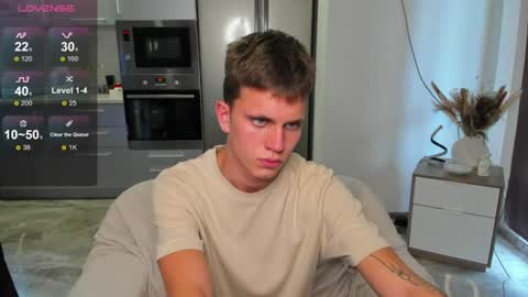 m0neyken_ online show from July 28, 2026, 4:08 am