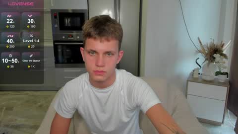 m0neyken_ online show from July 31, 2026, 2:44 am