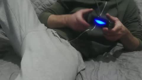 m4dh4tter24 online show from December 2, 2024, 3:03 pm