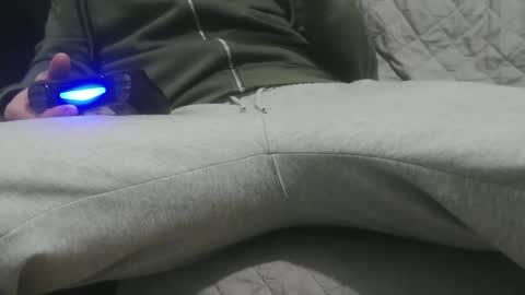 m4dh4tter24 online show from December 5, 2024, 9:50 pm