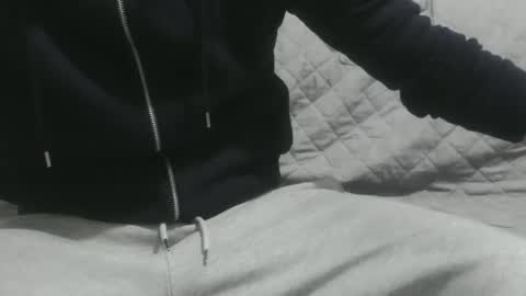 m4dh4tter24 online show from December 22, 2024, 8:36 pm