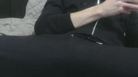 m4dh4tter24 online show from December 27, 2024, 9:32 pm